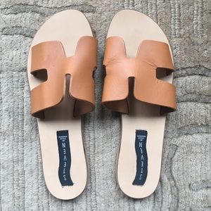 Greece Sandal size 8
